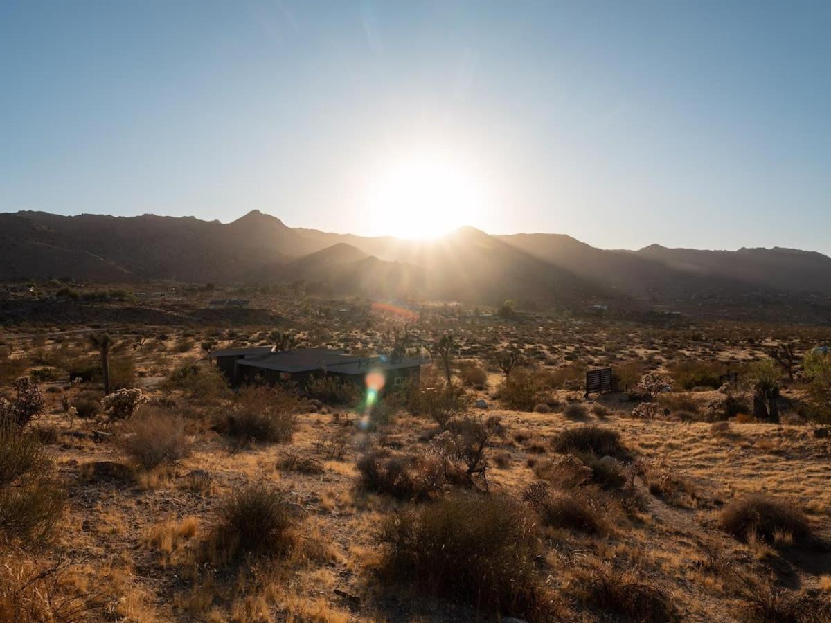Shelter 1- A Classic- At Joshua Tree Park Entrance ภายนอก รูปภาพ